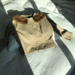 Small Classy Vintage Tan Wool Jacket with Real Fur Collar
